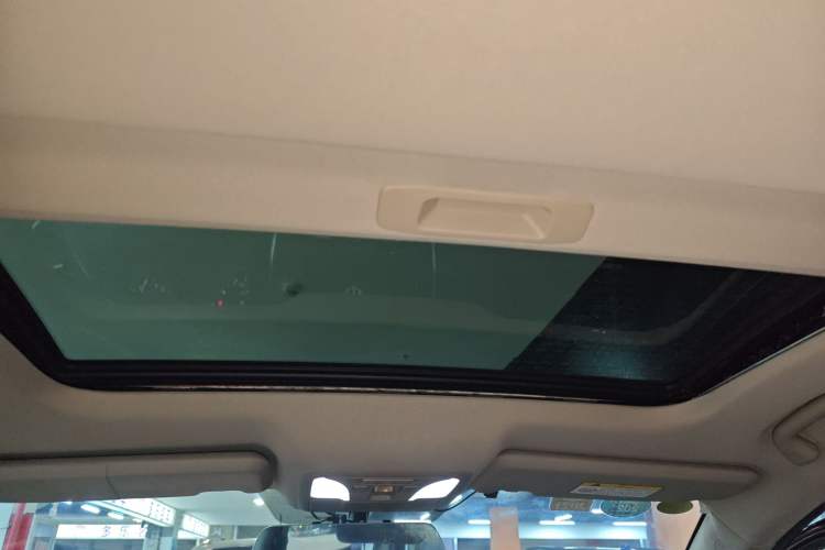 Used Dongfeng Aeolus AX5 2017 1.4T Automatic Quyue Model Headliner