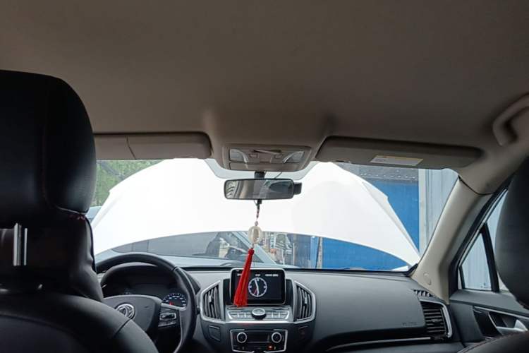 Used Dongfeng Aeolus AX5 2017 1.4T Automatic Qushang Model Headliner