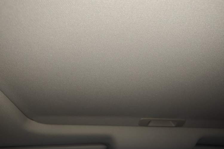 Used Dongfeng Aeolus AX5 2017 1.4T Automatic Quyue Model Headliner
