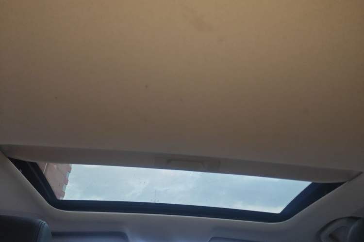 Used Dongfeng Aeolus AX5 2017 1.4T Manual Quyue Model Headliner