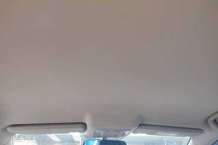 Used Dongfeng Aeolus AX5 2017 1.4T Automatic Qushang Model Headliner