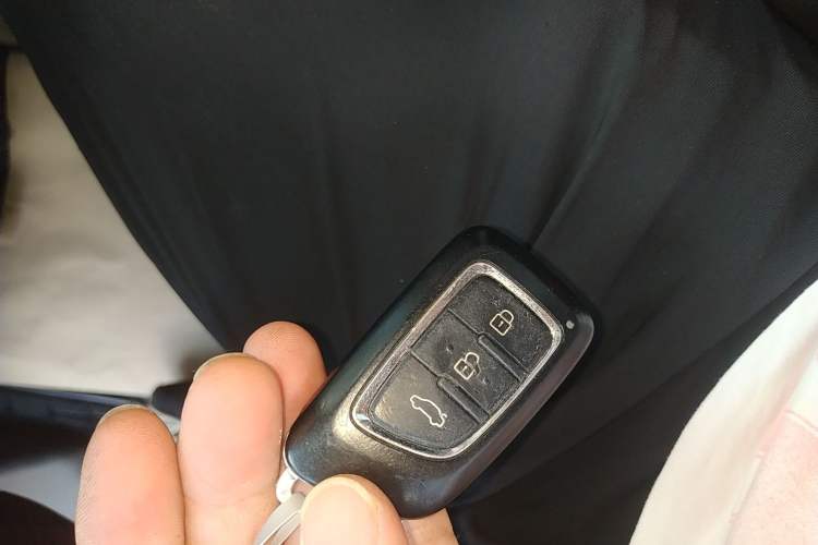 Used Dongfeng Aeolus AX5 2017 1.4T Manual Quyue Model Interior 1