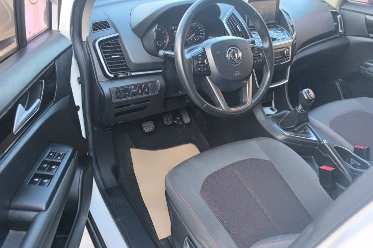Used Dongfeng Aeolus AX5 2017 1.4T Manual Qushang Model Interior 2