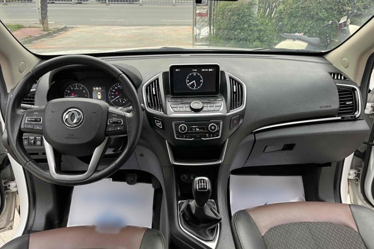 Used Dongfeng Aeolus AX5 2017 1.4T Manual Quyue Model Interior 7
