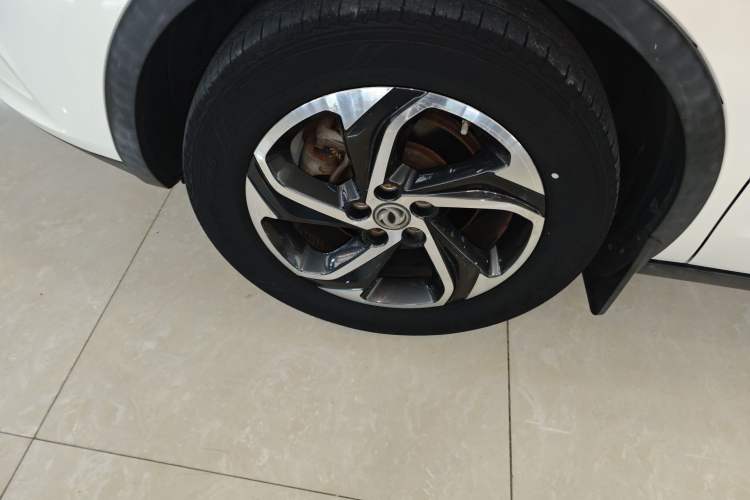 Used Dongfeng Aeolus AX5 2017 1.4T Automatic Quyue Model Left Front Wheel Hub