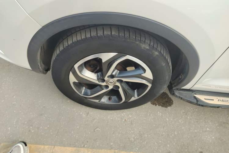 Used Dongfeng Aeolus AX5 2017 1.4T Automatic Qushang Model Left Front Wheel Hub