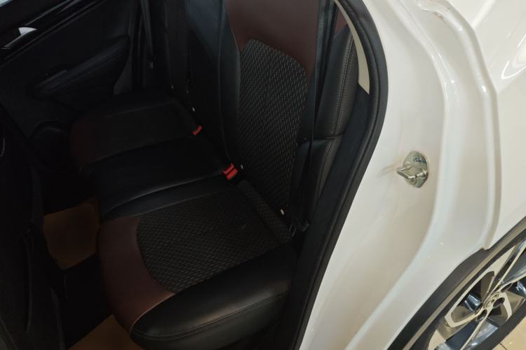Used Dongfeng Aeolus AX5 2017 1.4T Automatic Quyue Model Left Rear Seat