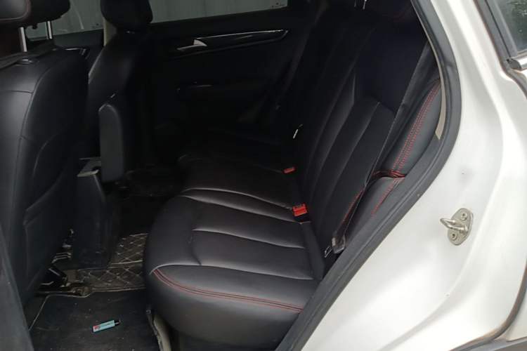 Used Dongfeng Aeolus AX5 2017 1.4T Automatic Qushang Model Left Rear Seat