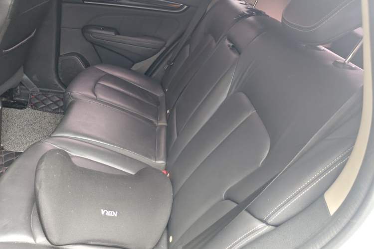 Used Dongfeng Aeolus AX5 2017 1.4T Manual Fun Edition Left Rear Seat