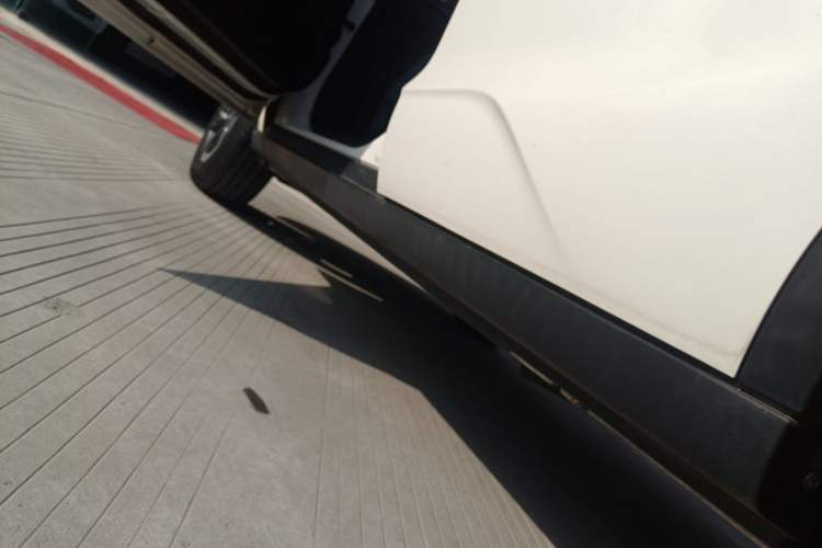 Used Dongfeng Aeolus AX5 2017 1.4T Manual Qushang Model Left Side Sill