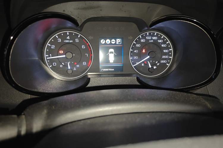 Used Dongfeng Aeolus AX5 2017 1.4T Automatic Quyue Model Odometer Close Up