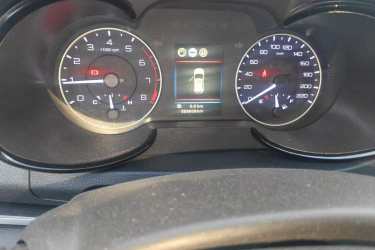 Used Dongfeng Aeolus AX5 2017 1.4T Manual Quyue Model Odometer Close Up