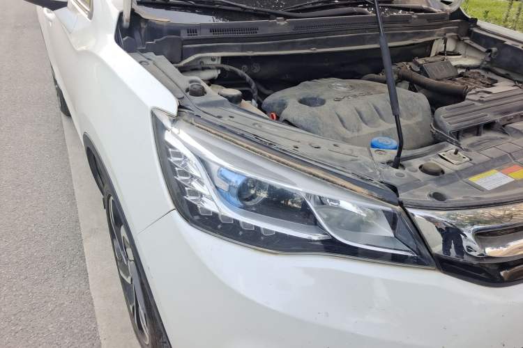 Used Dongfeng Aeolus AX5 2017 1.4T Automatic Fun Edition Right Front Headlight