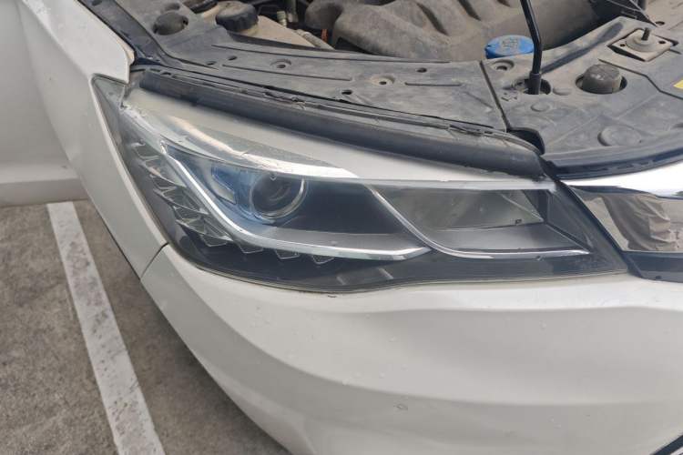Used Dongfeng Aeolus AX5 2017 1.4T Automatic Qushang Model Right Front Headlight