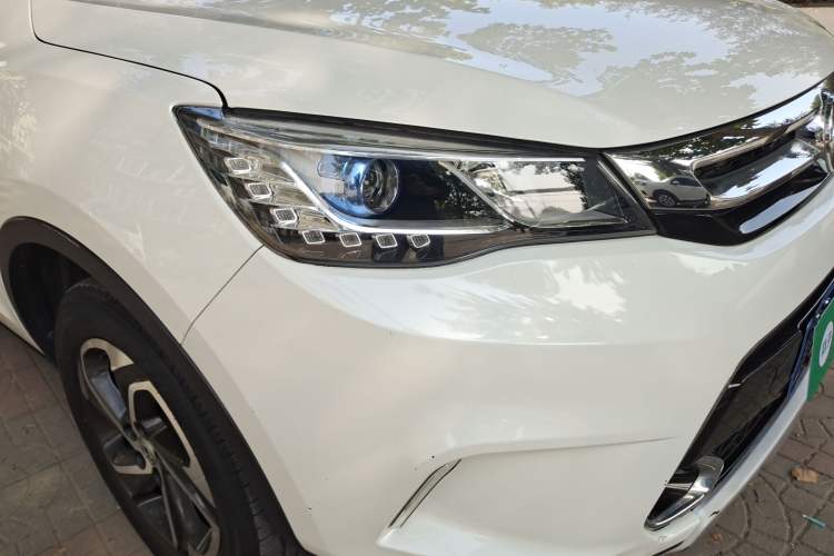 Used Dongfeng Aeolus AX5 2017 1.4T Automatic Qushang Model Right Front Headlight