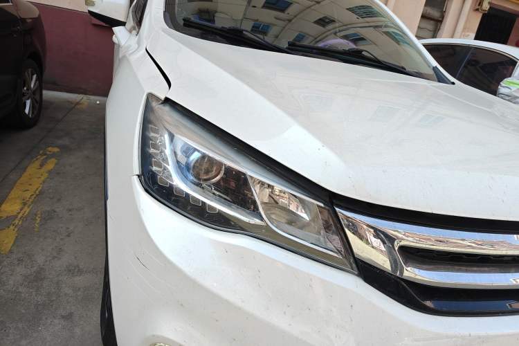 Used Dongfeng Aeolus AX5 2017 1.4T Automatic Qushang Model Right Front Headlight
