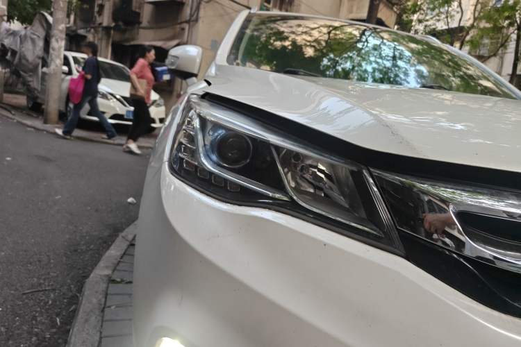Used Dongfeng Aeolus AX5 2017 1.4T Automatic Fun Edition Right Front Headlight