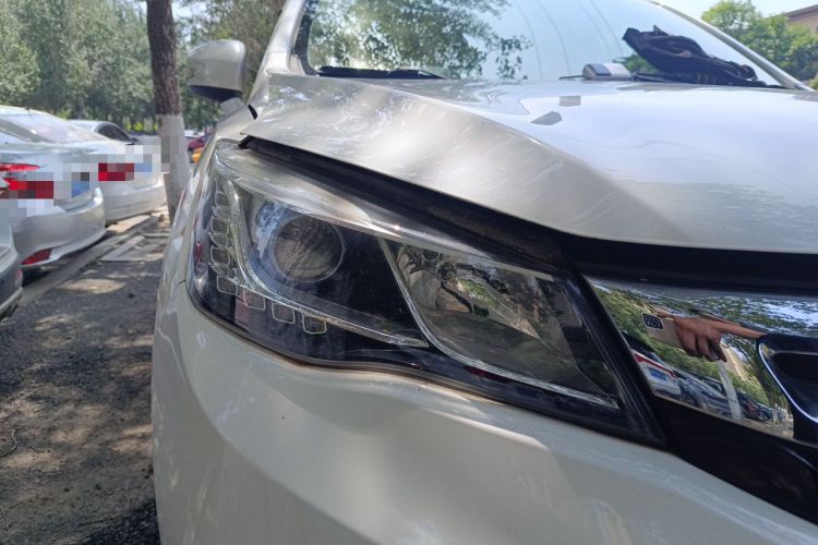 Used Dongfeng Aeolus AX5 2017 1.4T Manual Fun Edition Right Front Headlight