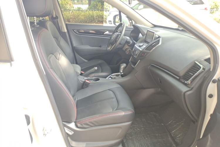 Used Dongfeng Aeolus AX5 2017 1.4T Automatic Qushang Model Right Front Seat