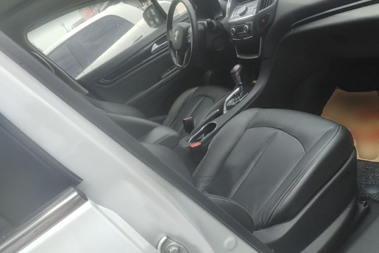 Used Dongfeng Aeolus AX5 2017 1.4T Automatic Fun Edition Right Front Seat