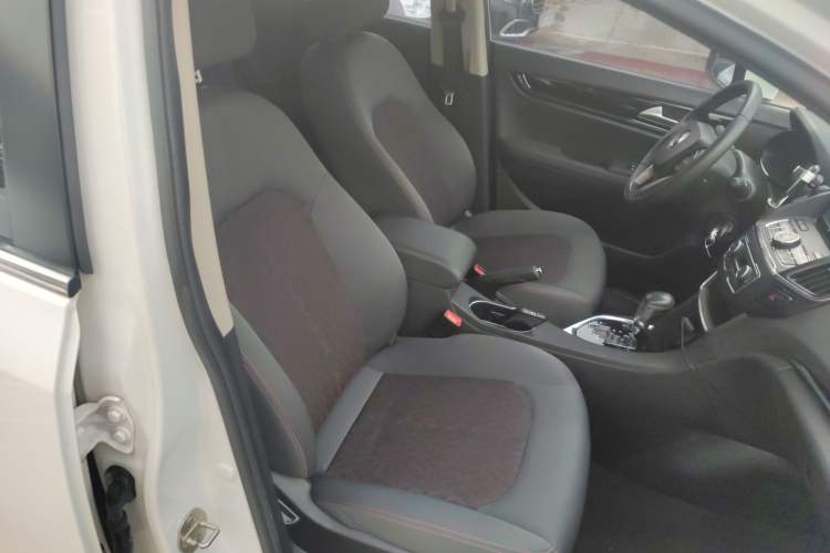 Used Dongfeng Aeolus AX5 2017 1.4T Automatic Qushang Model Right Front Seat