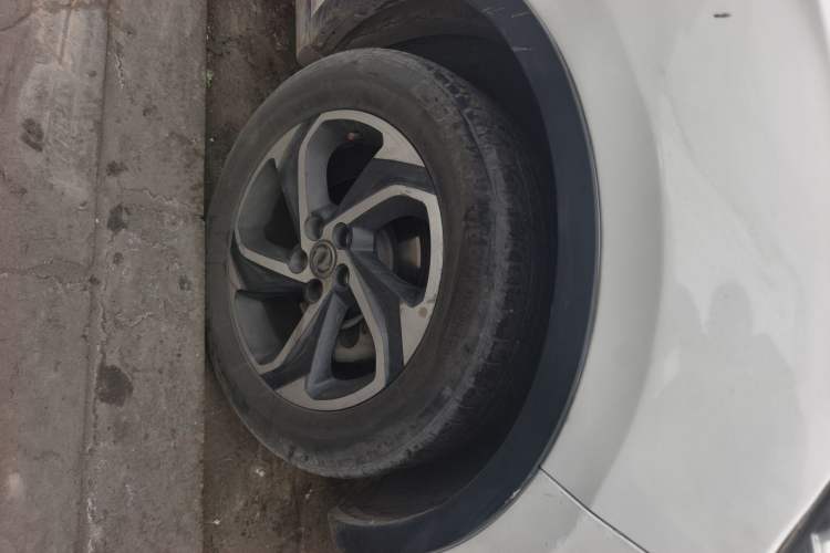 Used Dongfeng Aeolus AX5 2017 1.4T Manual Qushang Model Right Front Wheel Hub