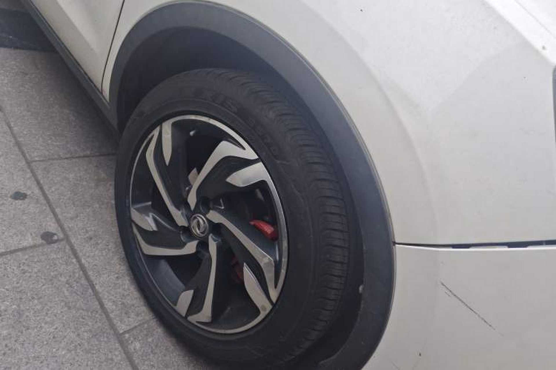 Used Dongfeng Aeolus AX5 2017 1.4T Manual Fun Edition Right Front Wheel Hub