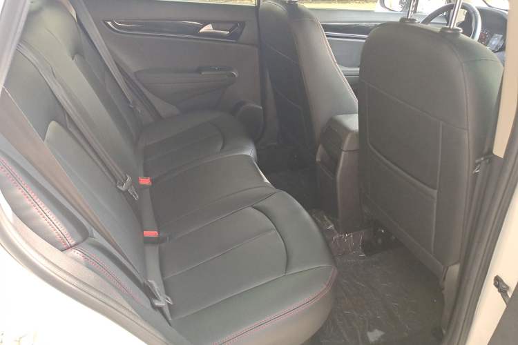 Used Dongfeng Aeolus AX5 2017 1.4T Automatic Qushang Model Right Rear Seat
