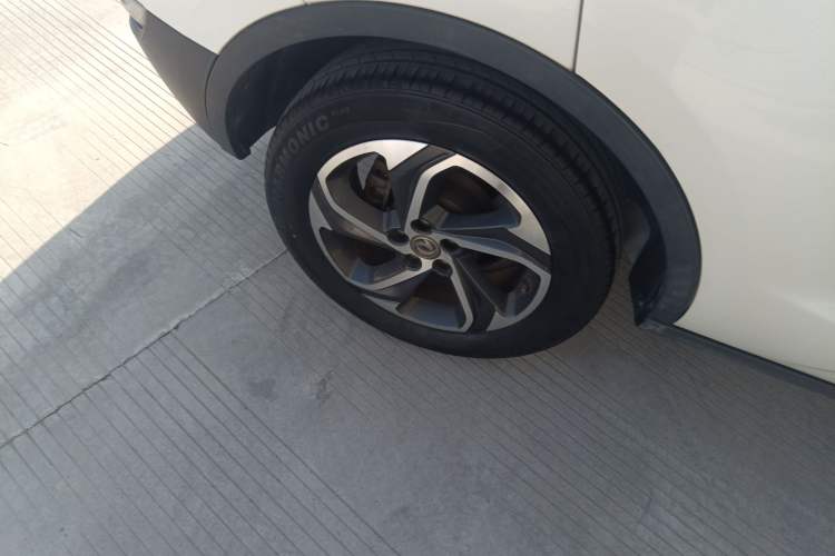 Used Dongfeng Aeolus AX5 2017 1.4T Manual Qushang Model Right Rear Wheel Hub