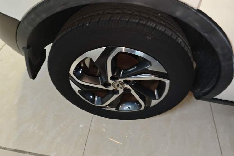 Used Dongfeng Aeolus AX5 2017 1.4T Automatic Quyue Model Right Rear Wheel Hub