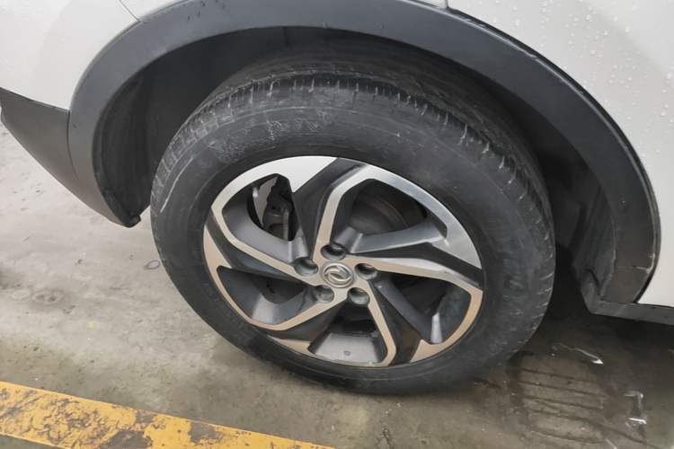 Used Dongfeng Aeolus AX5 2017 1.4T Automatic Quyue Model Right Rear Wheel Hub