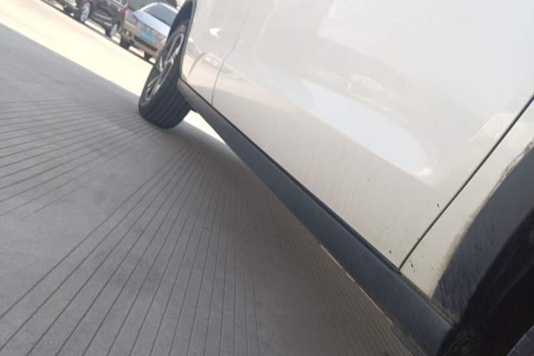 Used Dongfeng Aeolus AX5 2017 1.4T Manual Qushang Model Right Side Sill