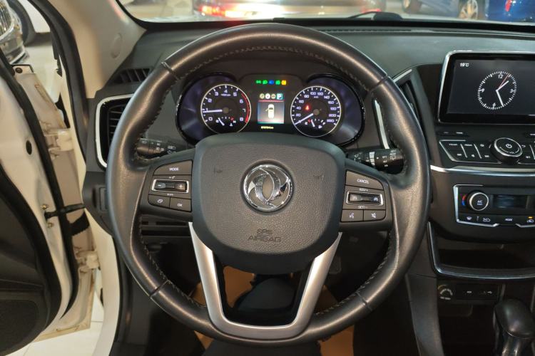 Used Dongfeng Aeolus AX5 2017 1.4T Automatic Quyue Model Steering Wheel