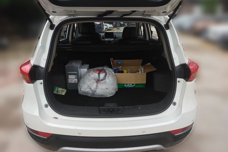 Used Dongfeng Aeolus AX5 2017 1.4T Manual Fun Edition Trunk