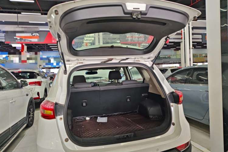 Used Dongfeng Aeolus AX5 2017 1.4T Automatic Qushang Model Trunk