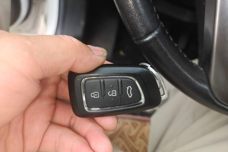Used Dongfeng Aeolus AX5 2017 1.4T Manual Fun Edition Vehicle Key