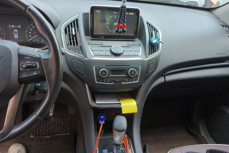 Used Dongfeng Aeolus AX5 2017 1.4T Automatic Qushang Model Audio And AC Panel
