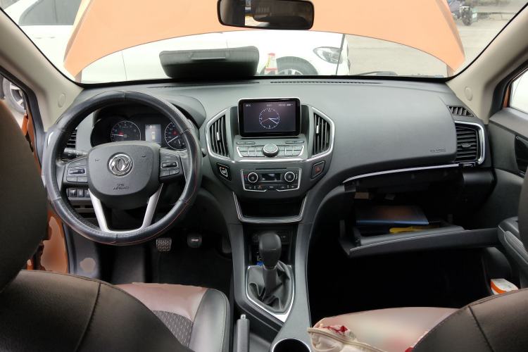 Used Dongfeng Aeolus AX5 2017 1.4T Manual Quyue Model Center Console