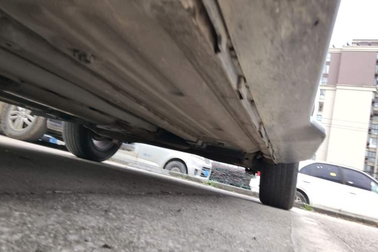 Used Dongfeng Aeolus AX5 2017 1.4T Manual Quyue Model Chassis Front Left