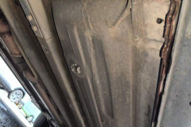 Used Dongfeng Aeolus AX5 2017 1.4T Manual Qushang Model Chassis Front Left