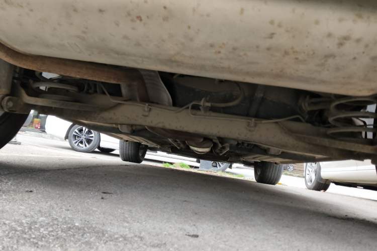 Used Dongfeng Aeolus AX5 2017 1.4T Manual Quyue Model Chassis Rear