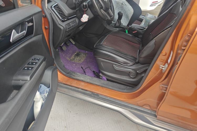 Used Dongfeng Aeolus AX5 2017 1.4T Manual Quyue Model Driver Seat