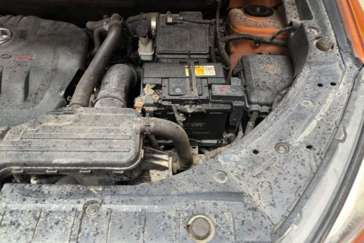 Used Dongfeng Aeolus AX5 2017 1.4T Manual Qushang Model Engine Bay Left