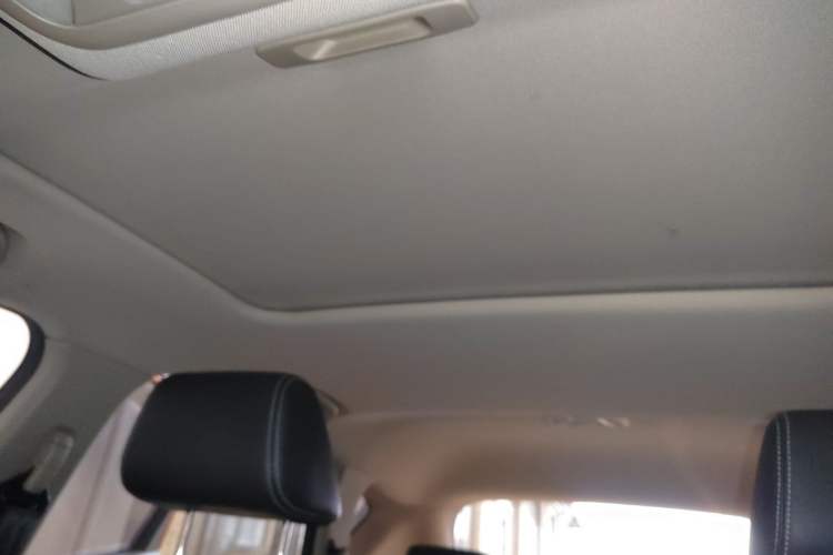 Used Dongfeng Aeolus AX5 2017 1.4T Automatic Fun Edition Headliner