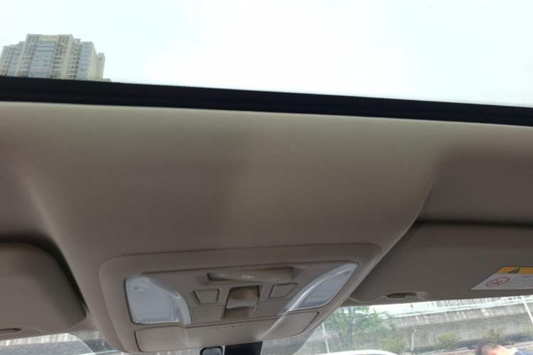 Used Dongfeng Aeolus AX5 2017 1.4T Automatic Quyue Model Headliner