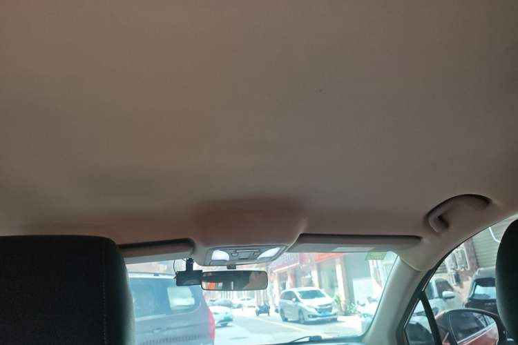 Used Dongfeng Aeolus AX5 2017 1.4T Manual Qushang Model Headliner