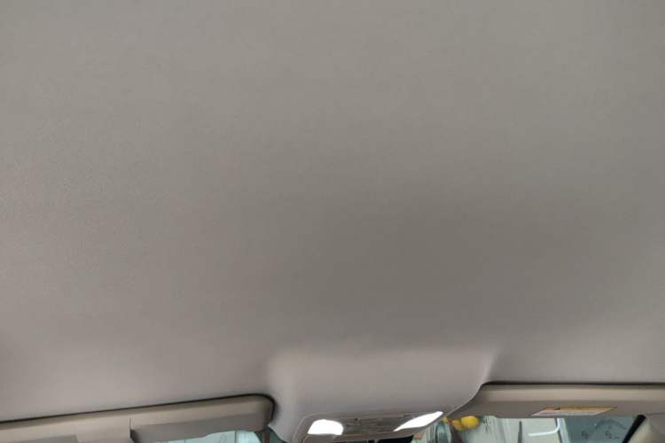 Used Dongfeng Aeolus AX5 2017 1.4T Automatic Qushang Model Headliner