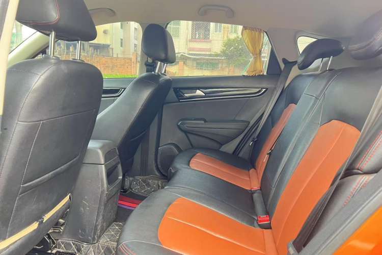 Used Dongfeng Aeolus AX5 2017 1.4T Manual Qushang Model Interior 4