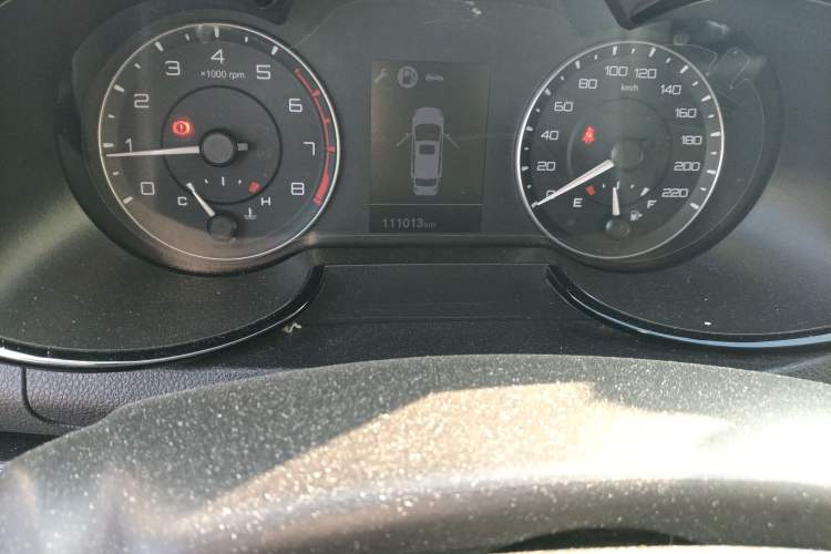 Used Dongfeng Aeolus AX5 2017 1.4T Manual Qushang Model Odometer Close Up