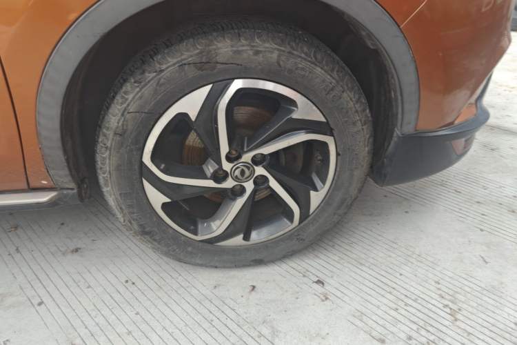Used Dongfeng Aeolus AX5 2017 1.4T Manual Quyue Model Right Front Wheel Hub